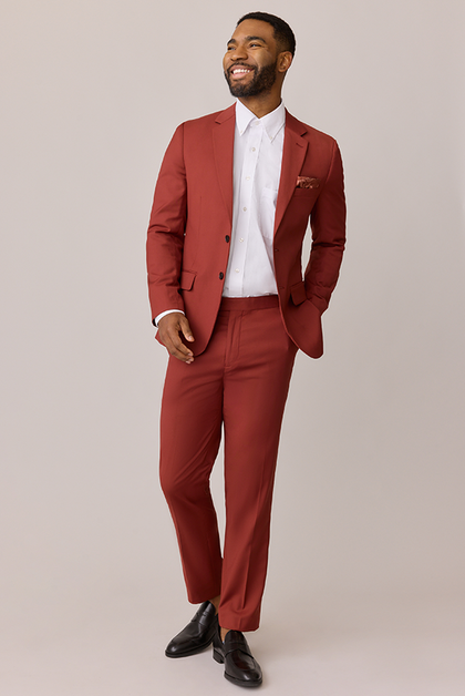 Model: Colin; Size: Slim 40 Tall. Pictured with Rust Bouquet Floral Print Satin Pocket Square