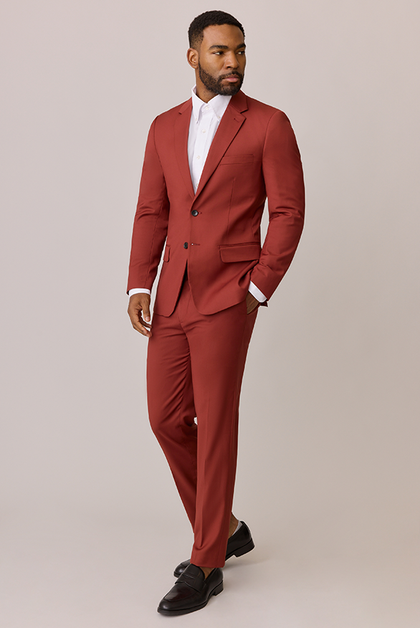 Model: Colin; Size: Slim 40 Tall