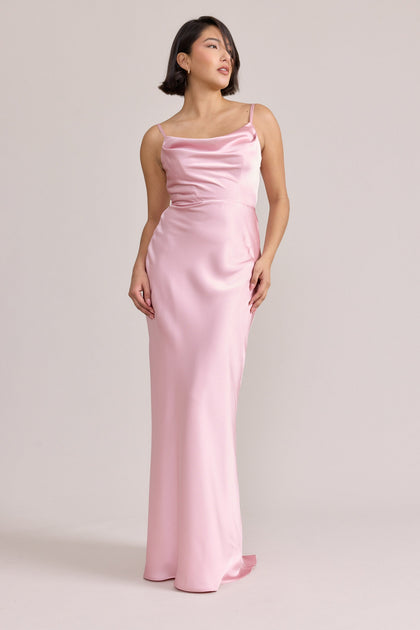 Model: Clarissa; Size: 6; Color: Perfect Pink