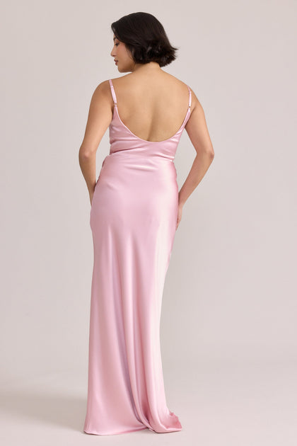 Model: Clarissa; Size: 6; Color: Perfect Pink