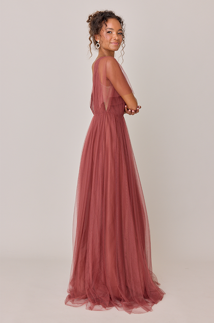 Model: Erica; Size: 4; Color: Rosewood