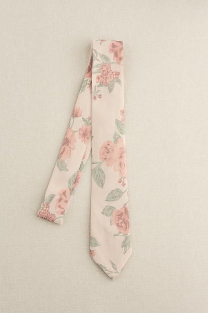 Color: Blushing Bride Bouquet