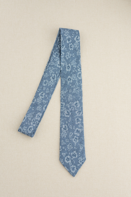 Color: Dusty Blue Posey