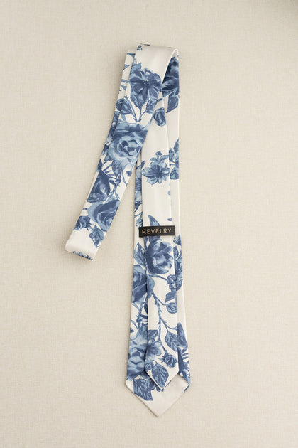 Color: Dusty Blue Bouquet