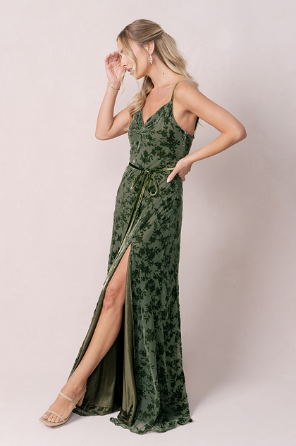 Model: Britt; Size: S; Color: Deep Olive