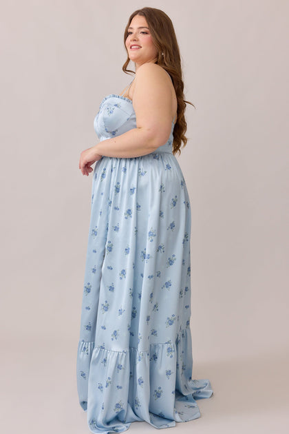 Model: Tegan; Size: 20; Color: Sky Blue Petit Rose