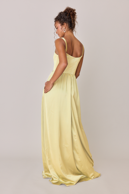 Model: Erica; Size: 4