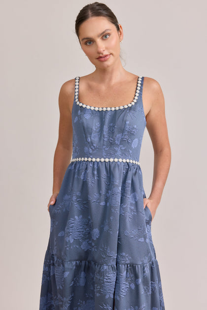 Model: Isabel; Size: 4; Color; Indie Blue