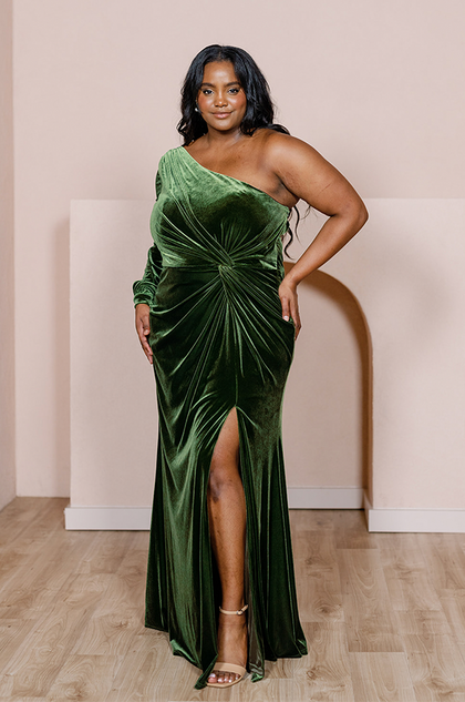 Model: Laken; Size: 24; Color: Olive