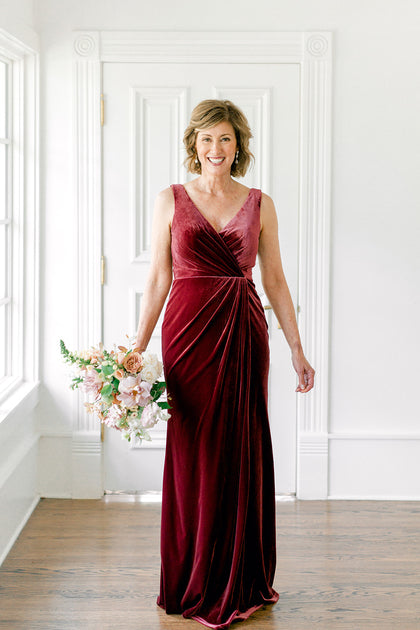 Model: Debby; Size: 4; Color: Romantic Rose