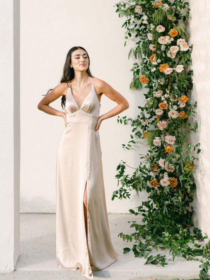 Model: Saije; Size: 4; Color: Gold Champagne