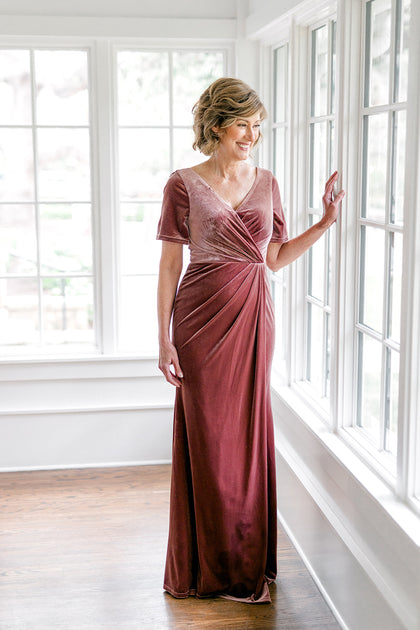 Model: Debby; Size: 4; Color: Dusty Rose