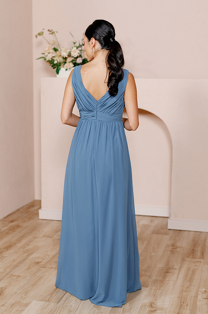 Model: Saije; Size: 4; Color: Dusty Blue