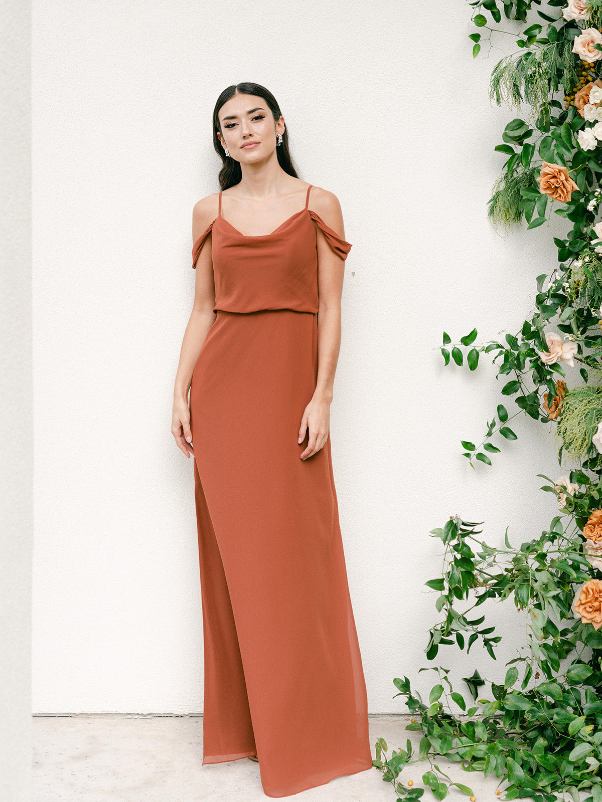 DIY Red Linen Dress: Sienna Shift Dress - Indoor Shannon