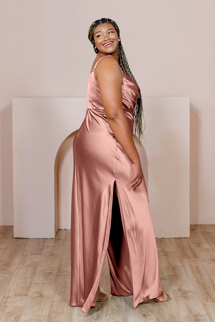 Model: Ashtyn; Size: 22 Tall; Color: Desert Rose
