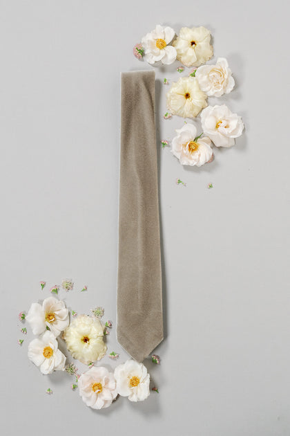 Velvet Tie in Silver Sage